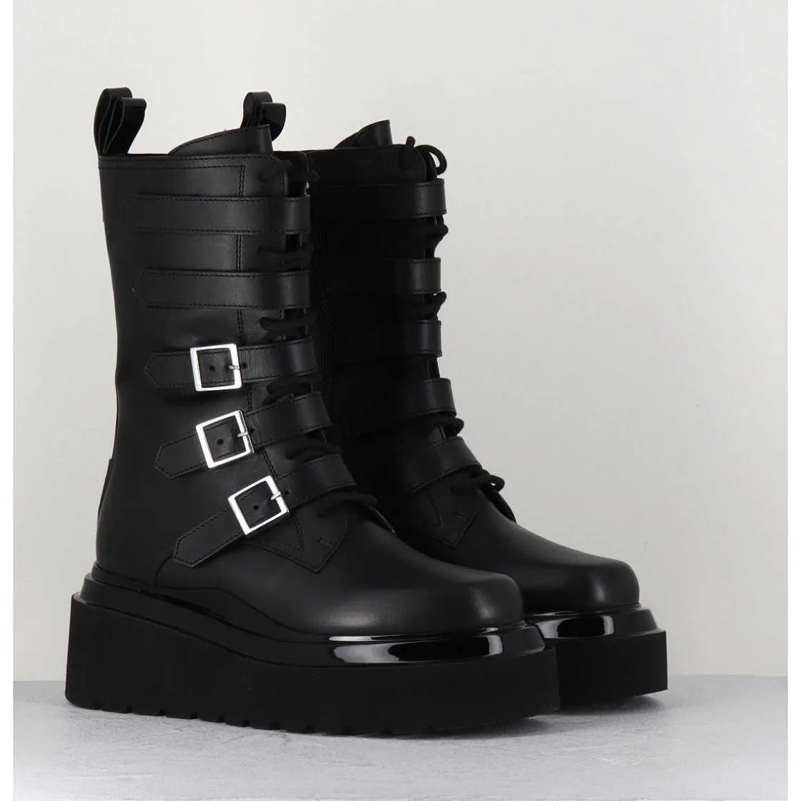 Boots Rangers Compensees En Cuir Noir - Mia Holy Black
