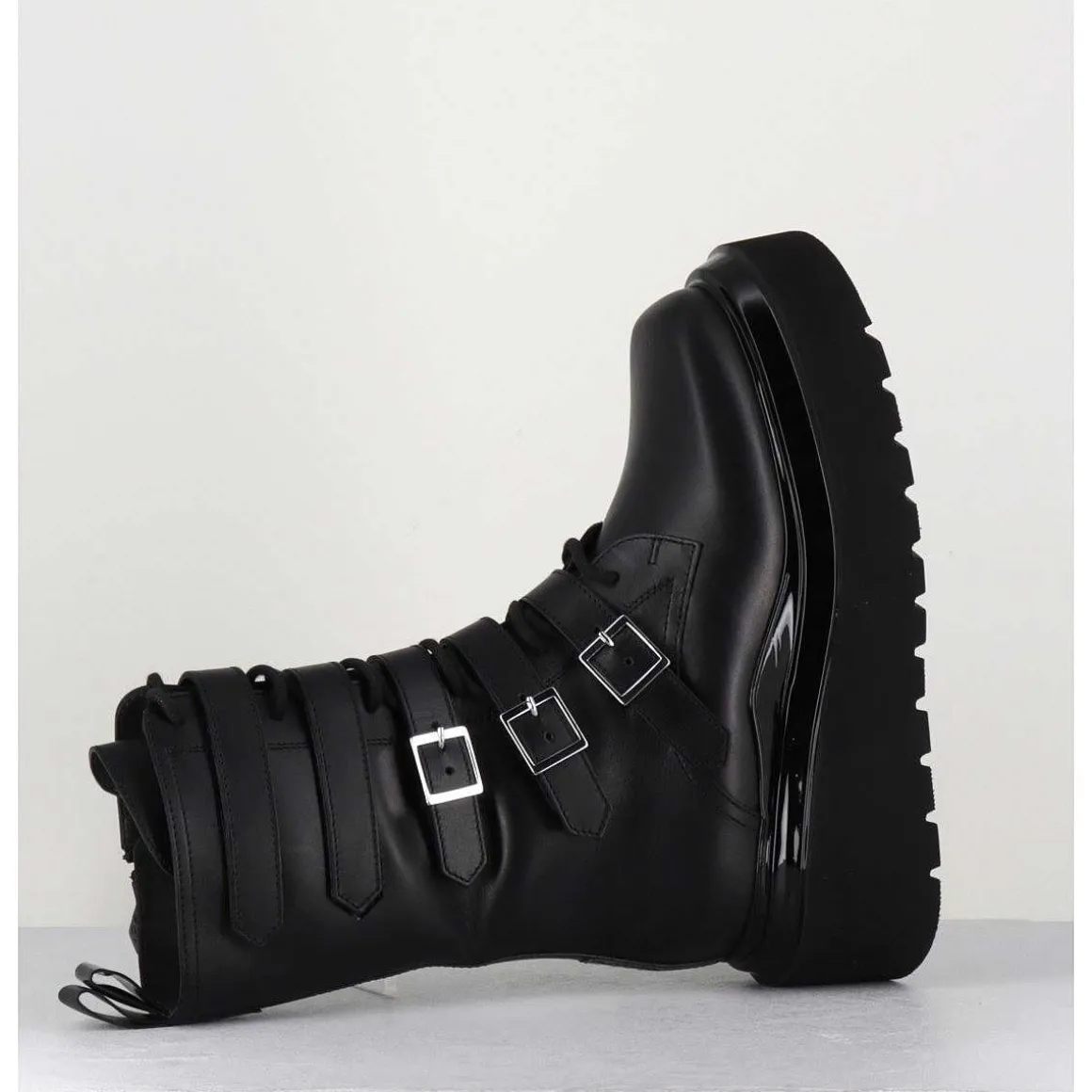 Boots Rangers Compensees En Cuir Noir - Mia Holy Black