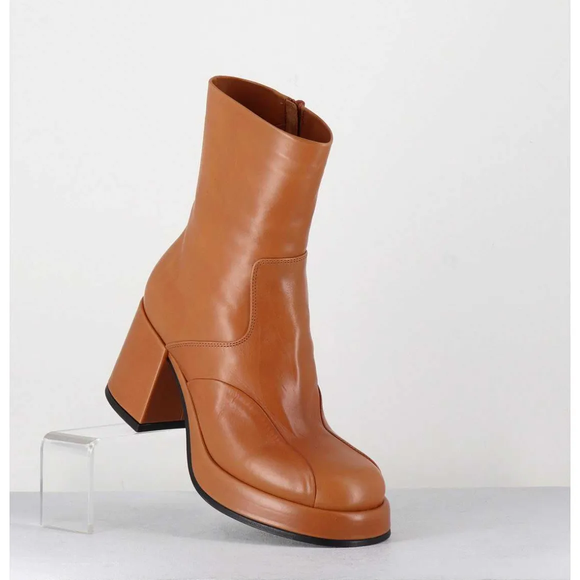 Boots 70S En Cuir Beige - Archi Cuoio