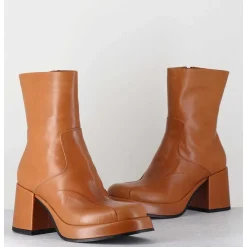 Boots 70S En Cuir Beige - Archi Cuoio