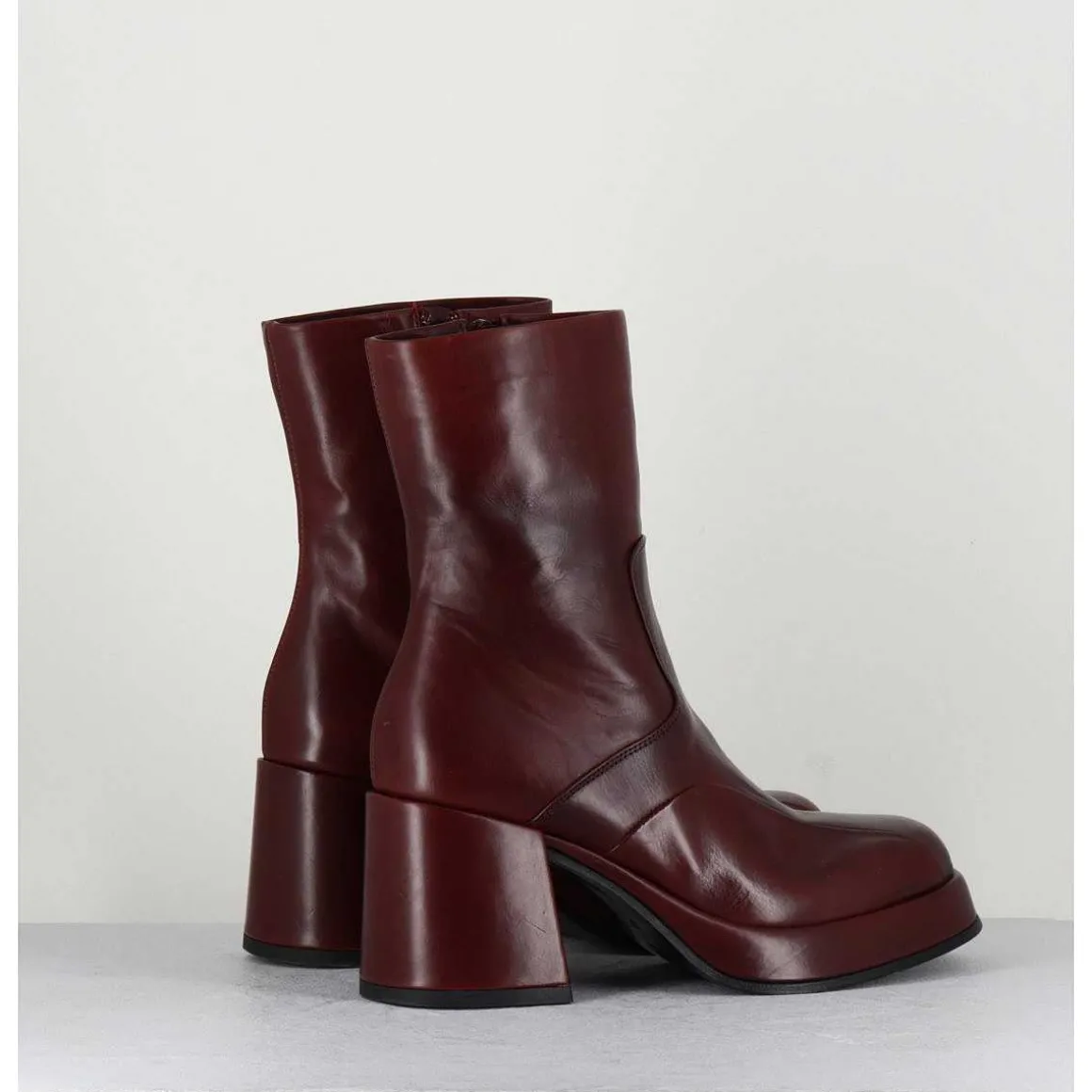 Boots 70S En Cuir Bordeaux - Archi Bordeau
