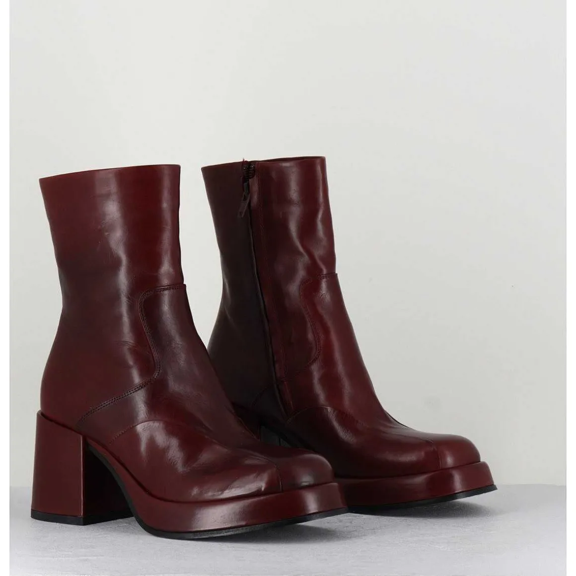 Boots 70S En Cuir Bordeaux - Archi Bordeau