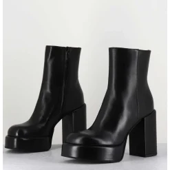 Boots 70S En Cuir Noir - Aiko Nappa Nero