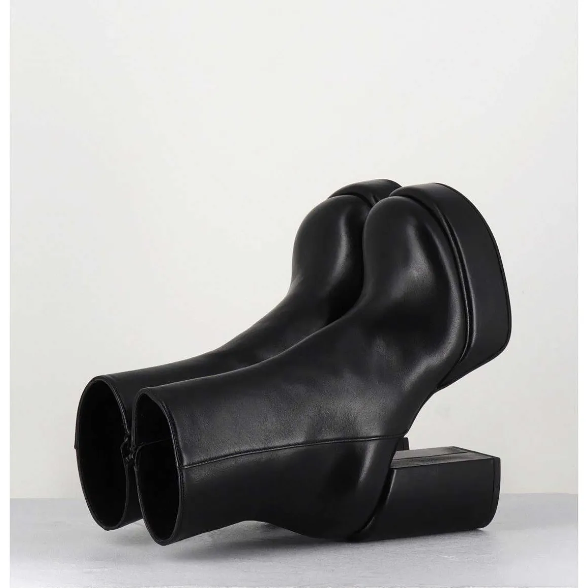 Boots 70S En Cuir Noir - Aiko Nappa Nero