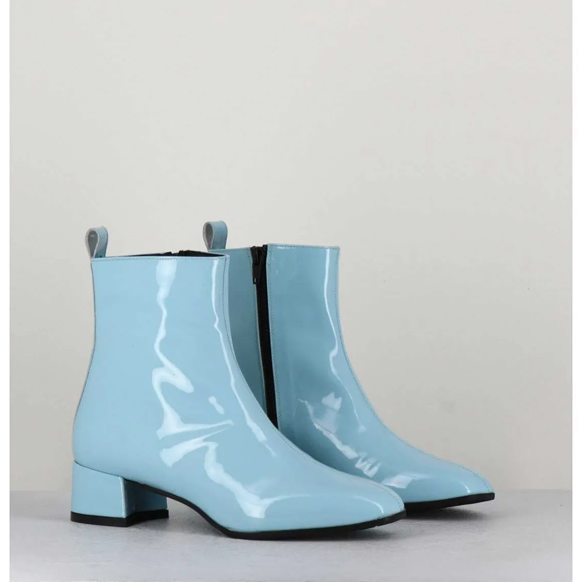 Boots 60S En Cuir Vernis Bleu - Jane Vernice Faeda