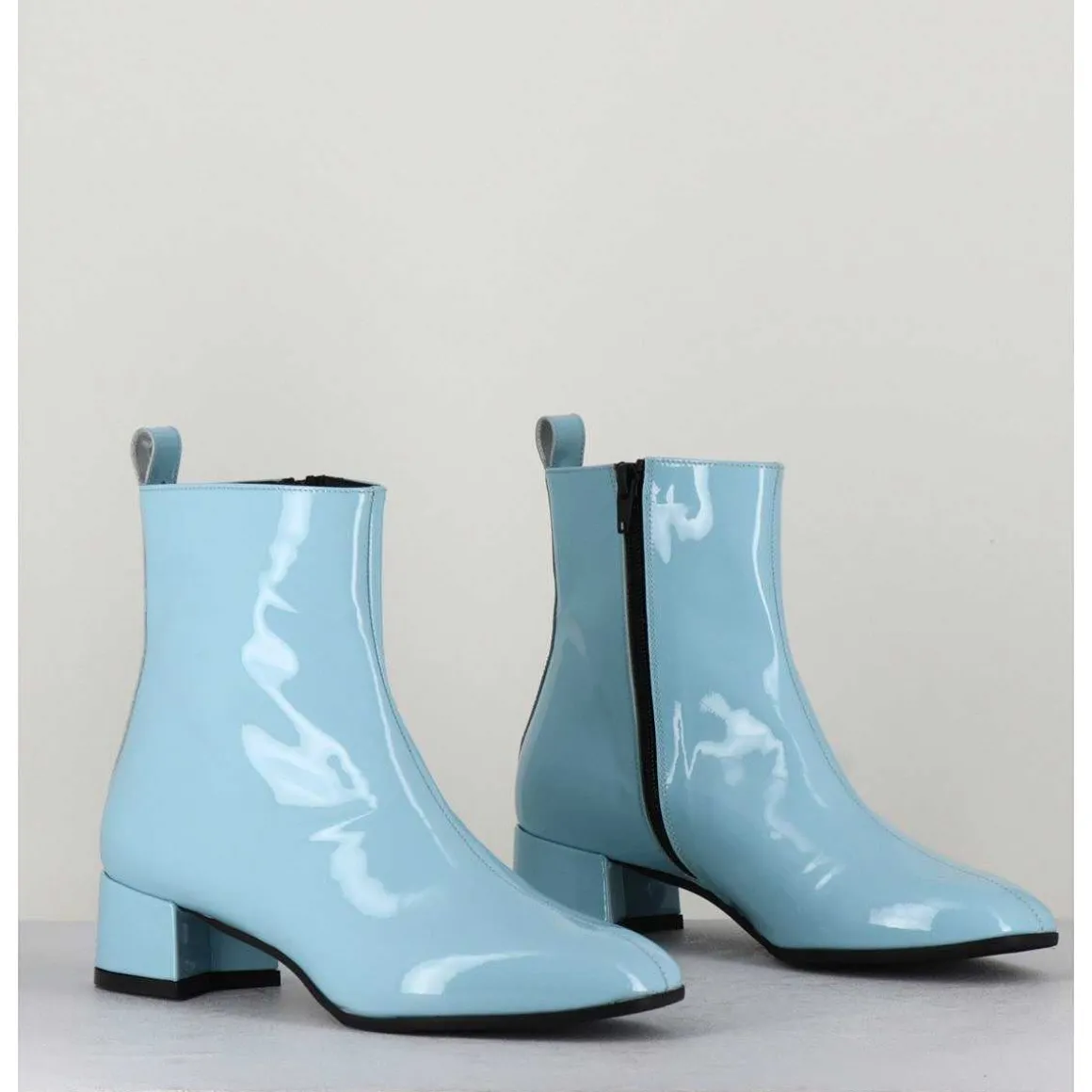 Boots 60S En Cuir Vernis Bleu - Jane Vernice Faeda