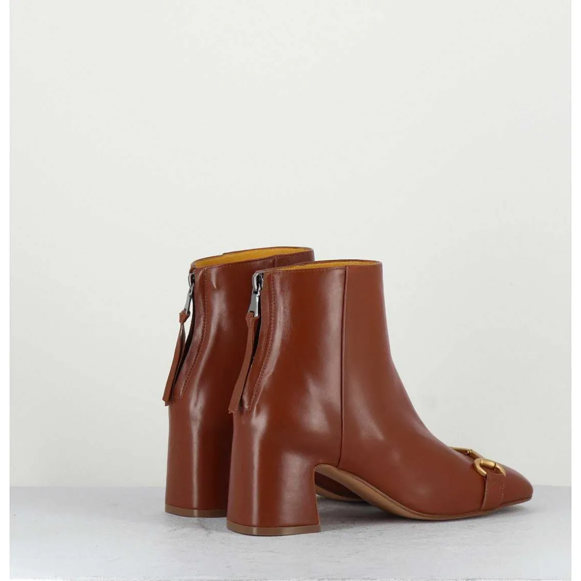 Boots 70S Petit Talon En Cuir Camel Bout Carre - F519 Seta Cuoio