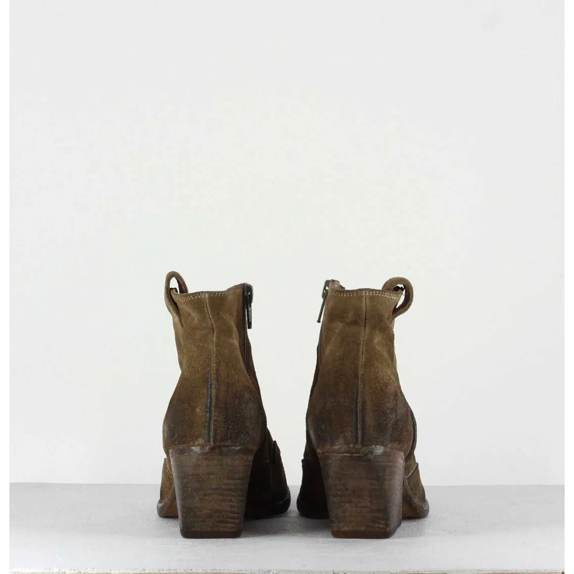 Boots Santiags Courtes En Daim Taupe - E2004 Hombre Sand