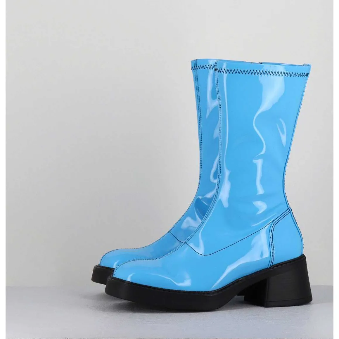 Boots Vinyle Stretch Bleu Ciel - Vero Blue Boots