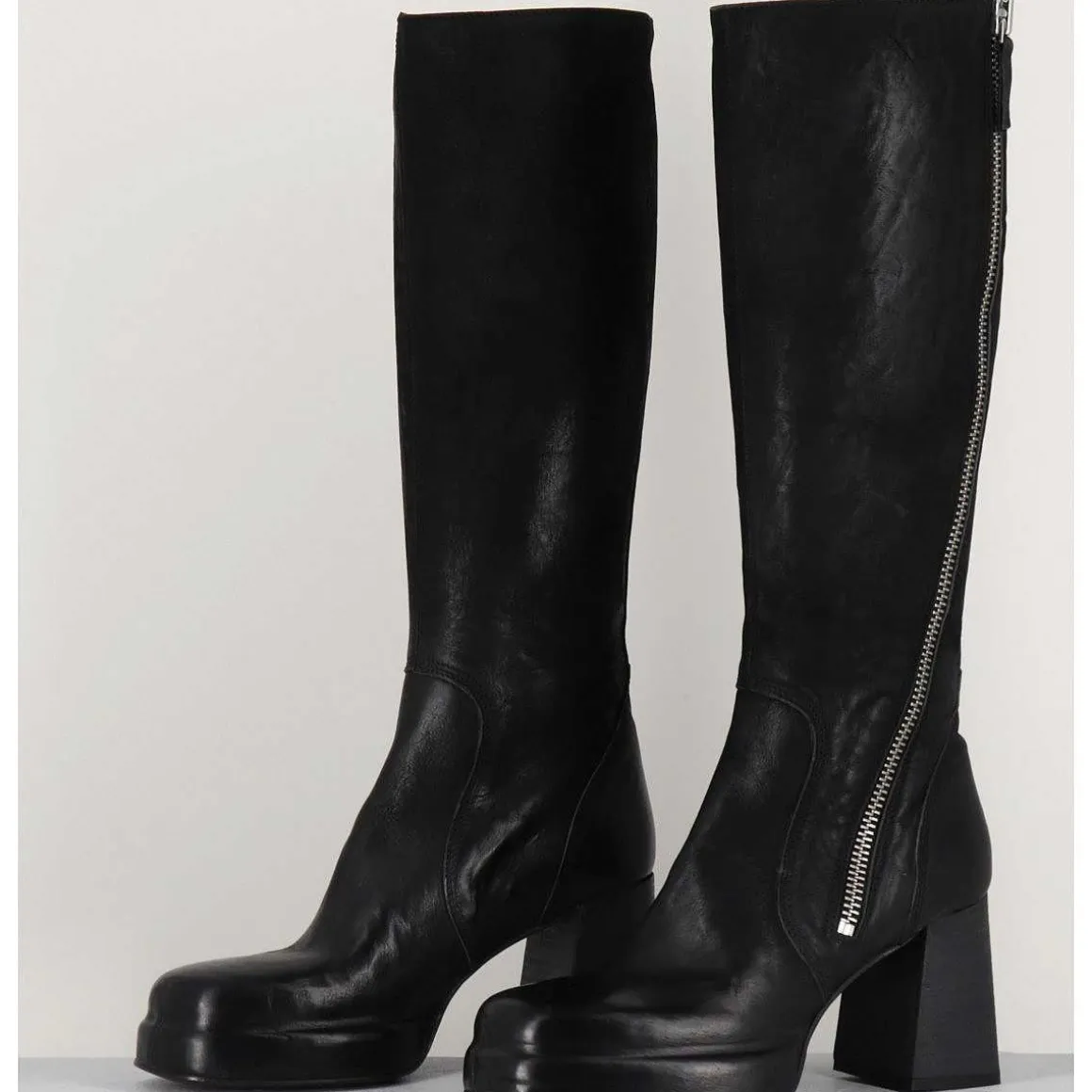 Bottes En Cuir Noir A Zip - Dw336 Nero