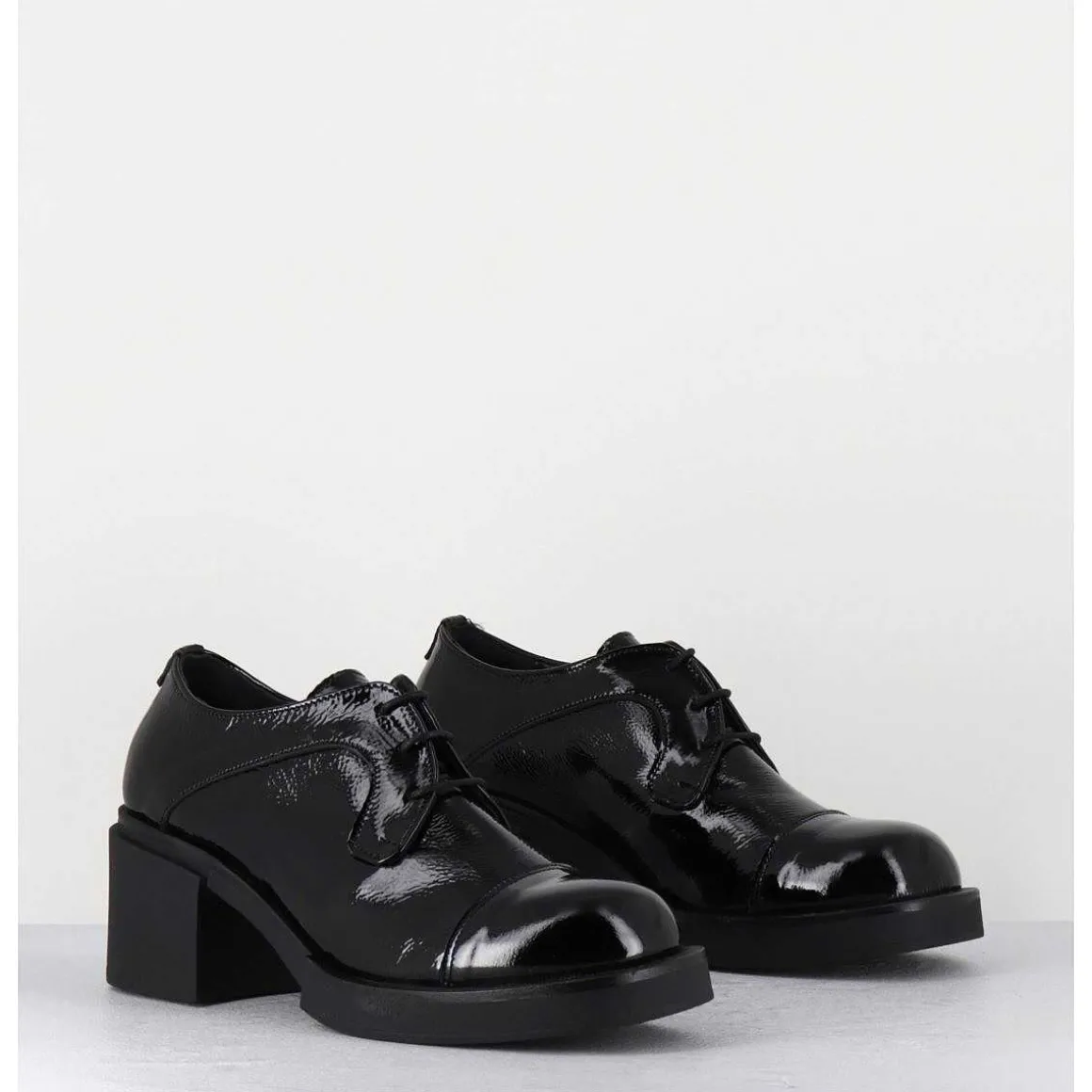Derbies A Talon En Cuir Vernis Souple Noir - Yoshi Naplak Nero