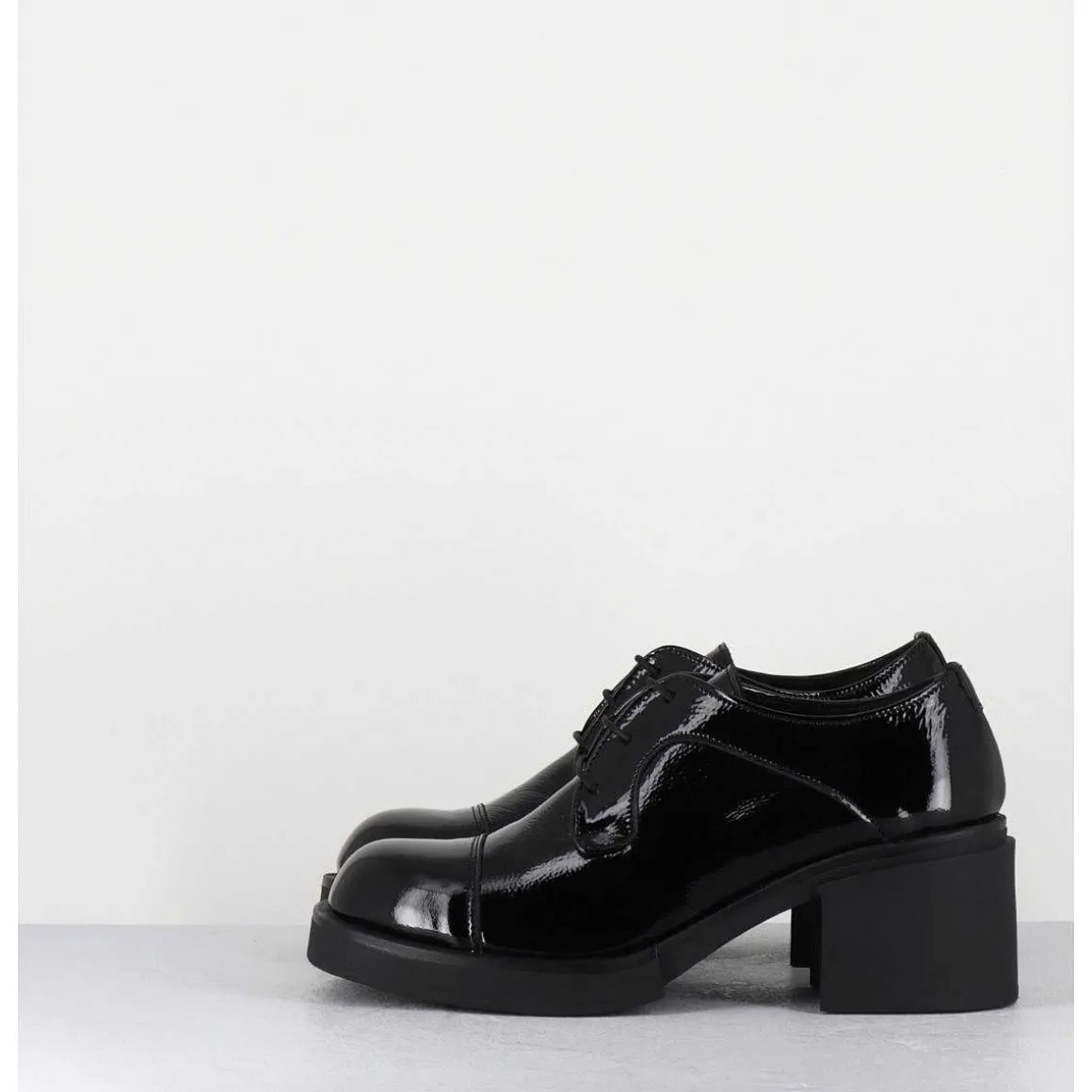 Derbies A Talon En Cuir Vernis Souple Noir - Yoshi Naplak Nero