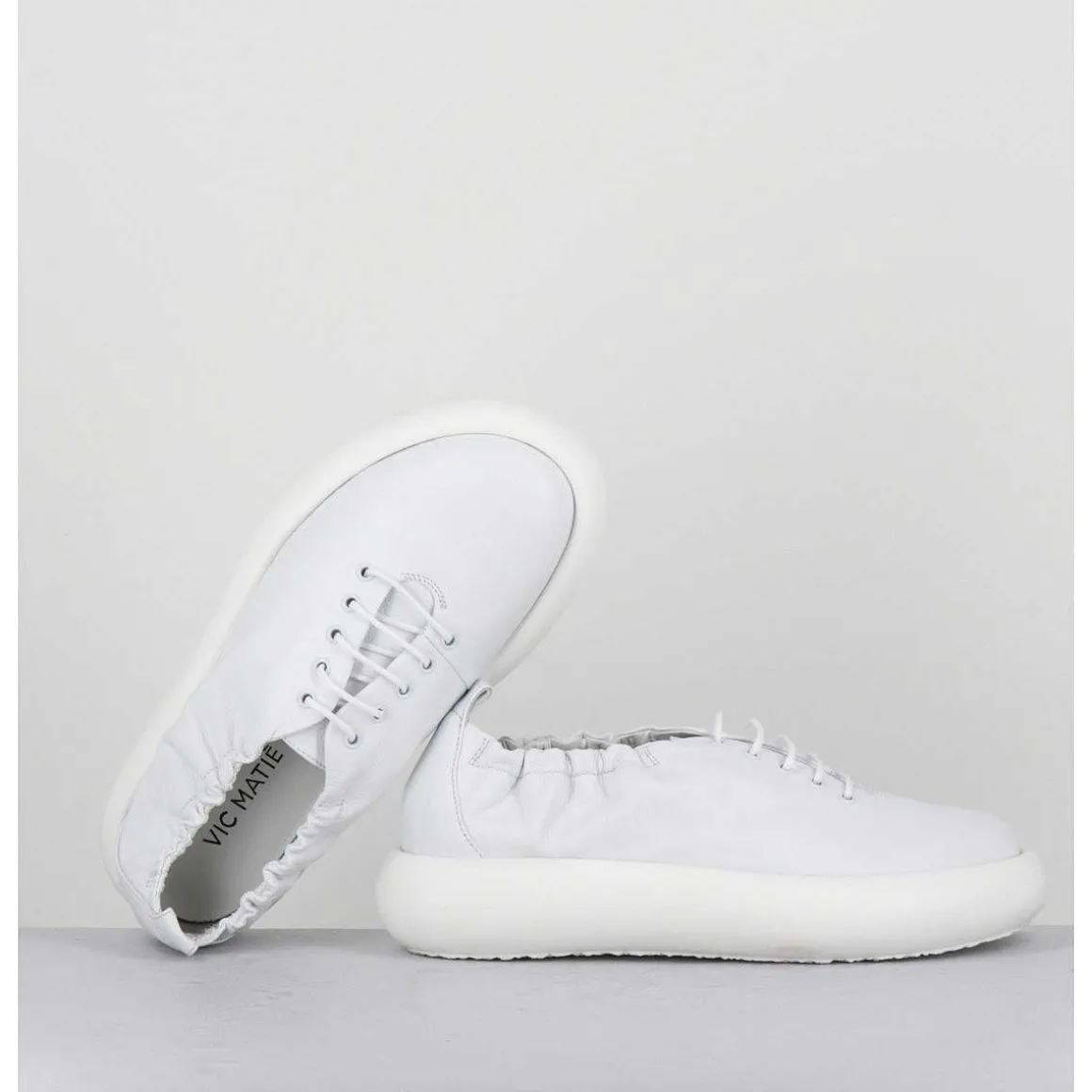 Lace-Up Donut Shoe Cuir Blanc - 1C6856D Travel White
