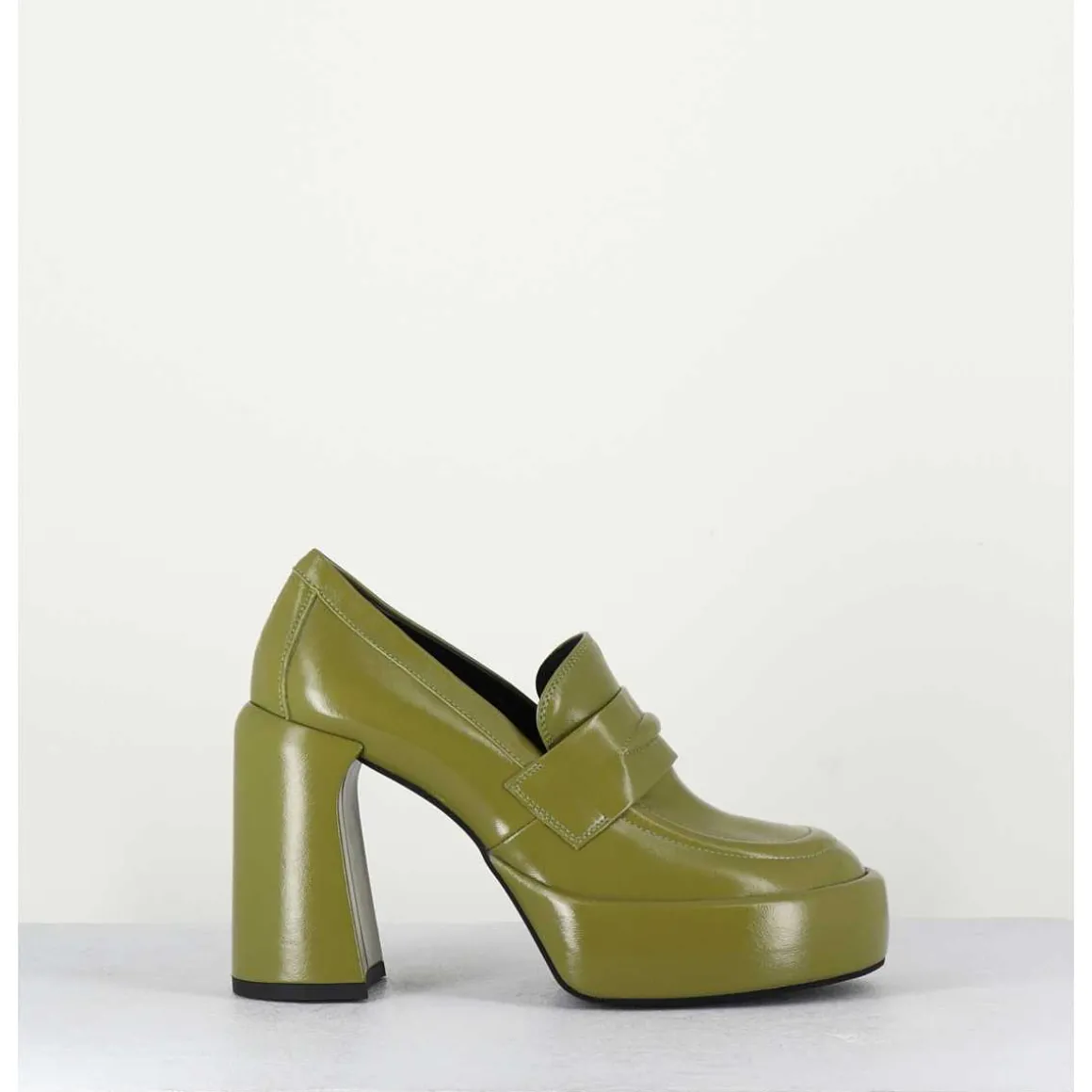 Mocassins A Plateforme En Cuir Vert Kaki - E3301 Erba