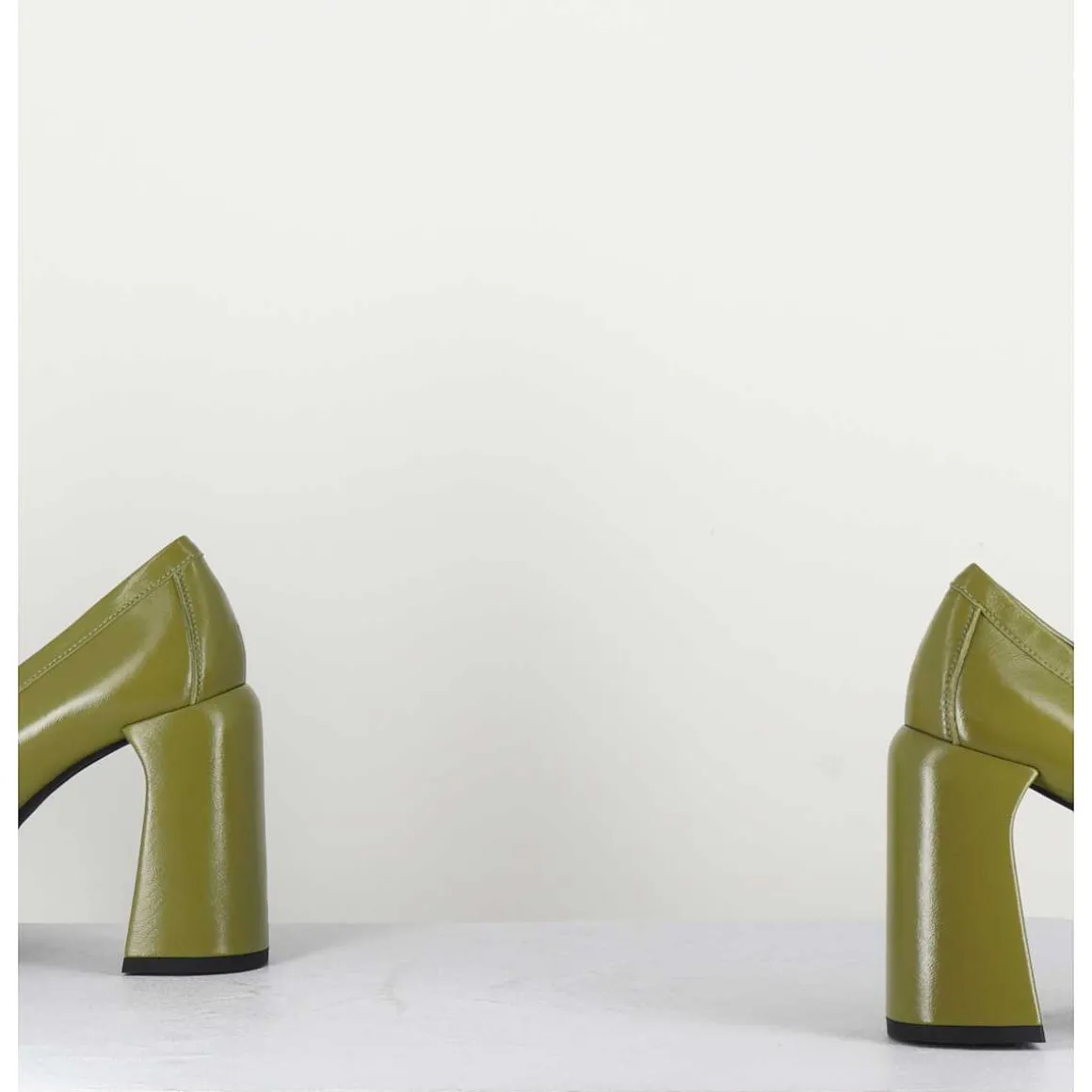 Mocassins A Plateforme En Cuir Vert Kaki - E3301 Erba
