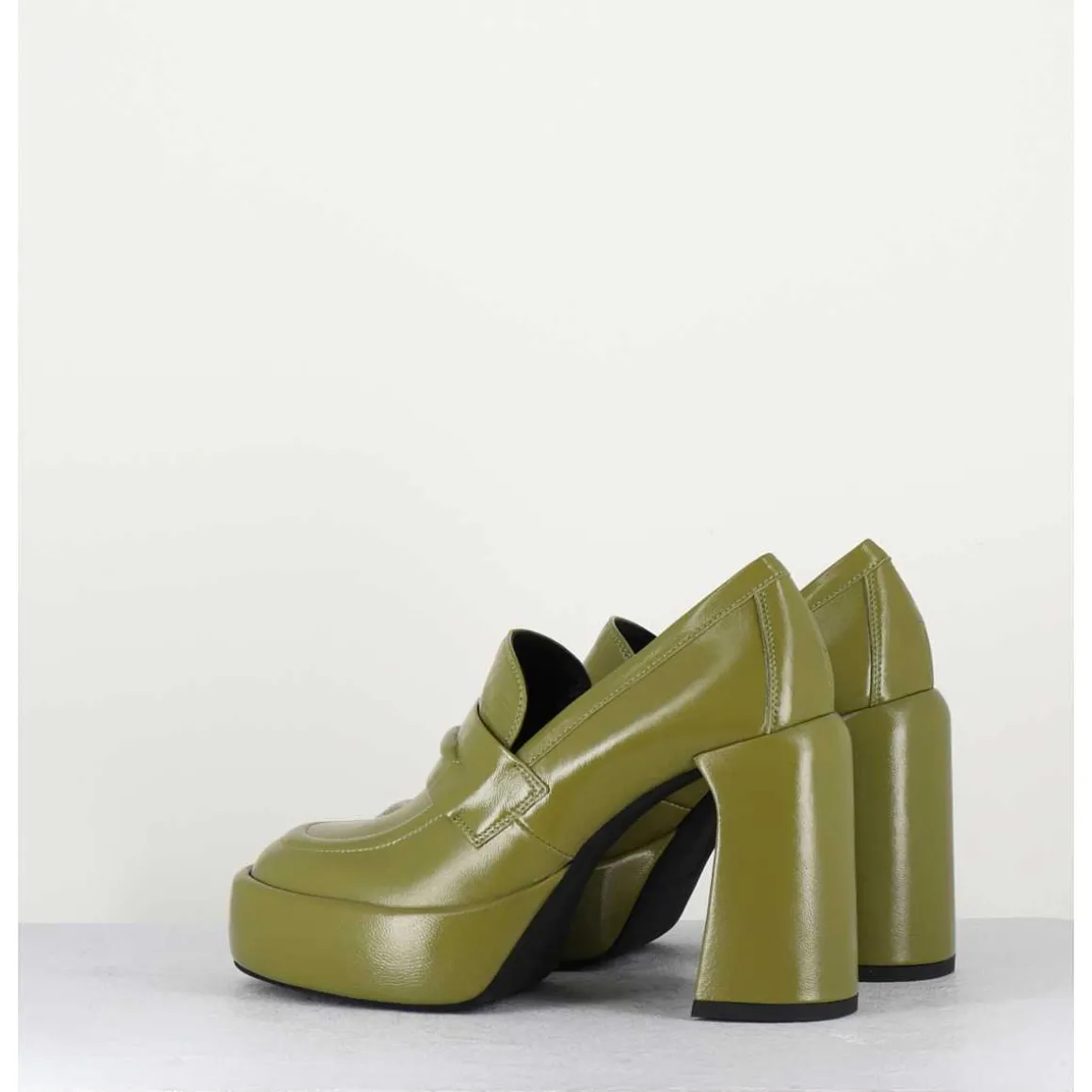 Mocassins A Plateforme En Cuir Vert Kaki - E3301 Erba