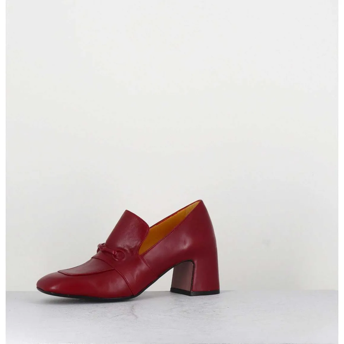Mocassins A Talon 70S En Cuir Rouge Bout Carre - F511 Seta Red