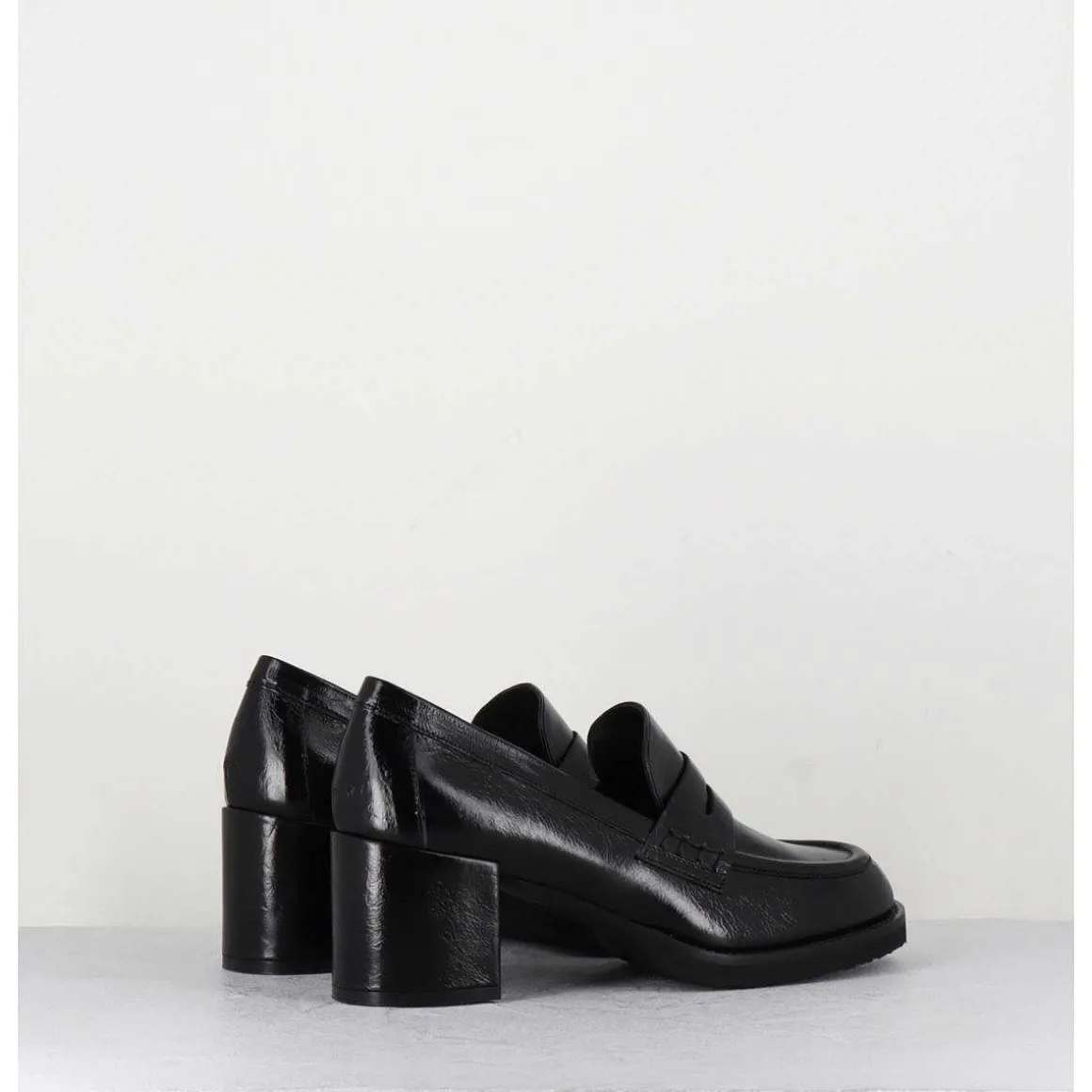 Mocassins En Cuir Brillant Noir - Ah500 Black