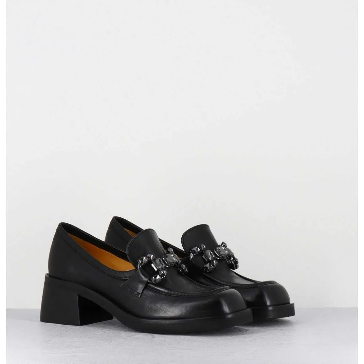 Mocassins En Cuir Noir & Bijoux - W232588 Guanto Nero