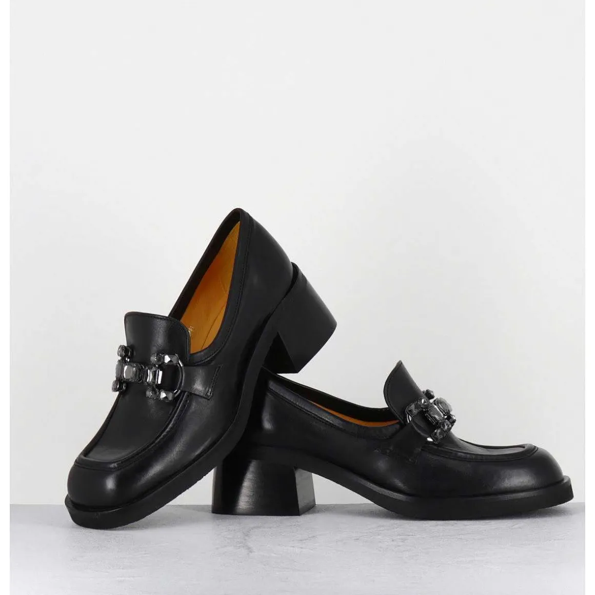 Mocassins En Cuir Noir & Bijoux - W232588 Guanto Nero