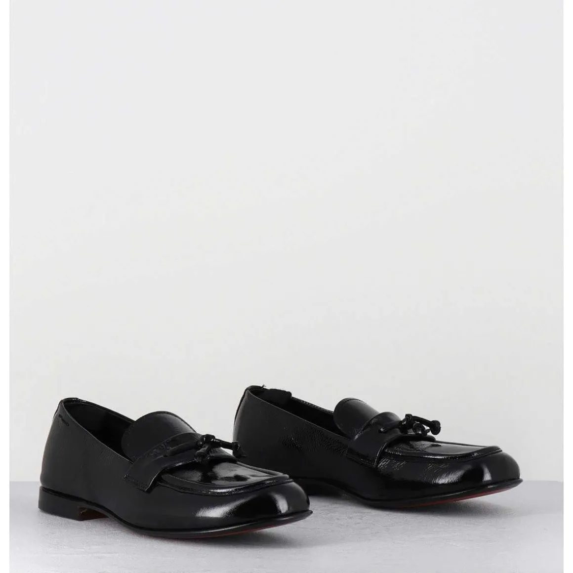 Mocassins En Cuir Vernis Noir Souple - 60264 Naplak Nero
