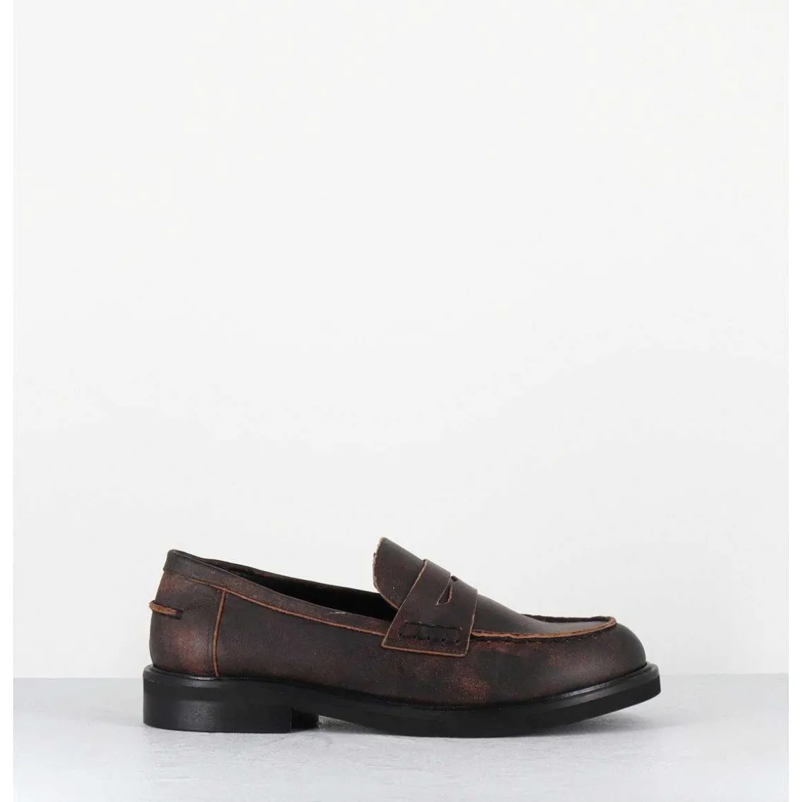 Mocassins Plats A Bout Rond En Cuir Cuir Effet Vintage Marron - Chino Soul Meringa
