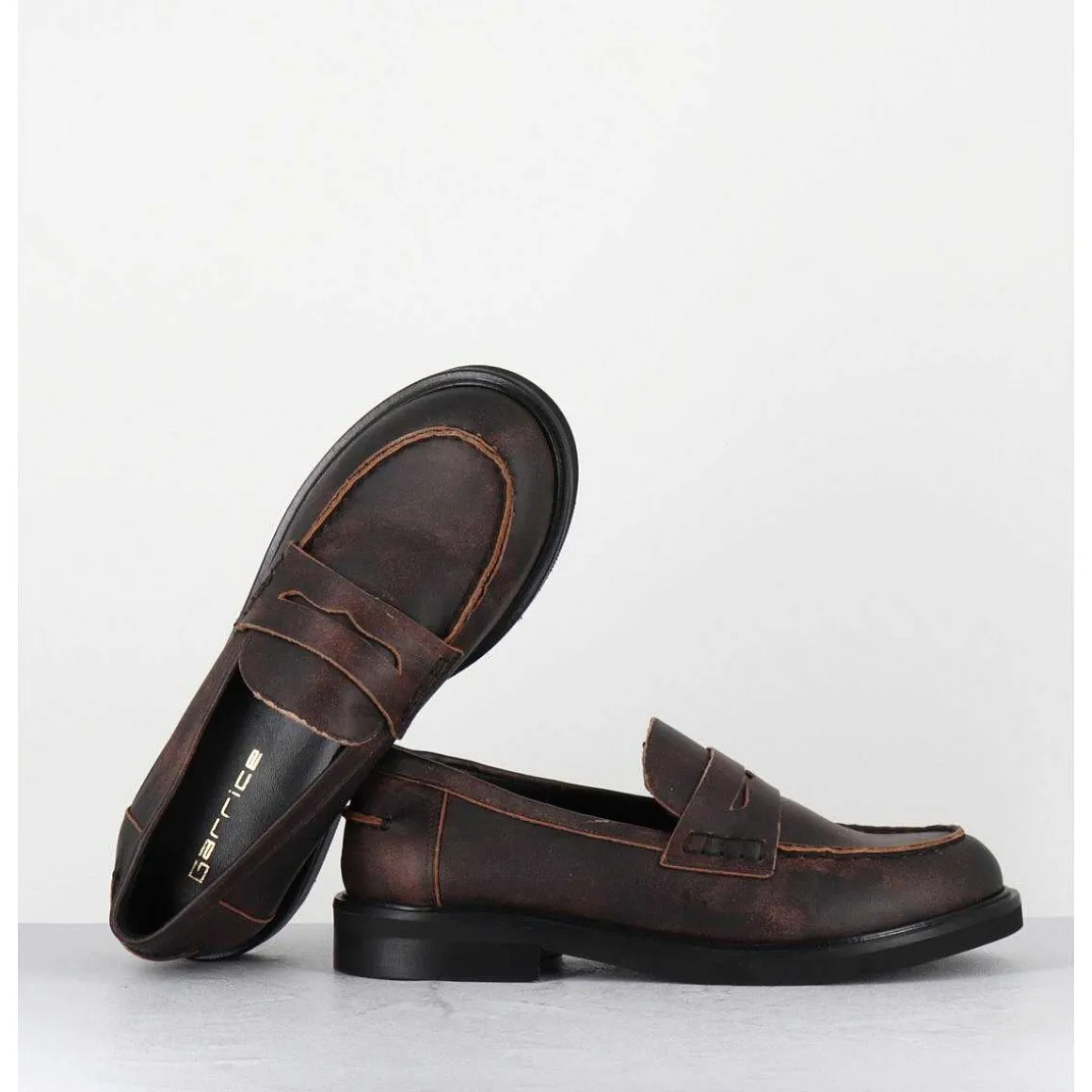 Mocassins Plats A Bout Rond En Cuir Cuir Effet Vintage Marron - Chino Soul Meringa