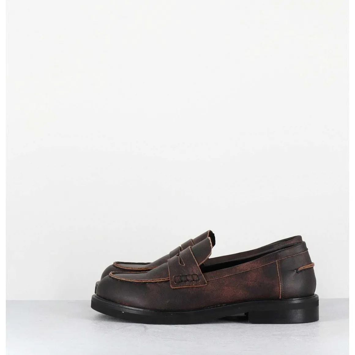 Mocassins Plats A Bout Rond En Cuir Cuir Effet Vintage Marron - Chino Soul Meringa