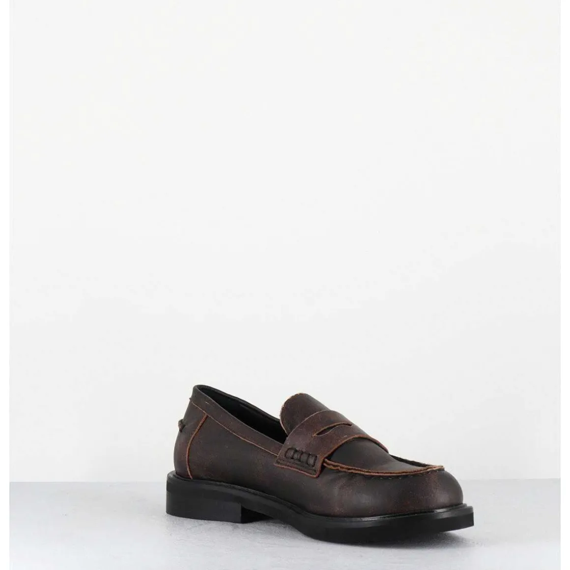 Mocassins Plats A Bout Rond En Cuir Cuir Effet Vintage Marron - Chino Soul Meringa
