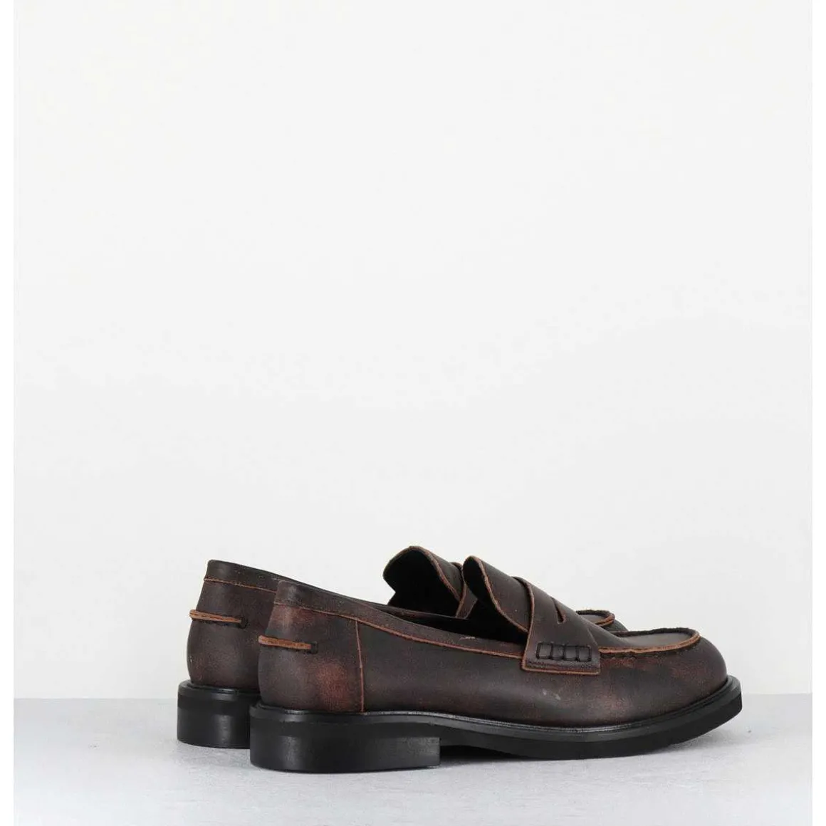 Mocassins Plats A Bout Rond En Cuir Cuir Effet Vintage Marron - Chino Soul Meringa