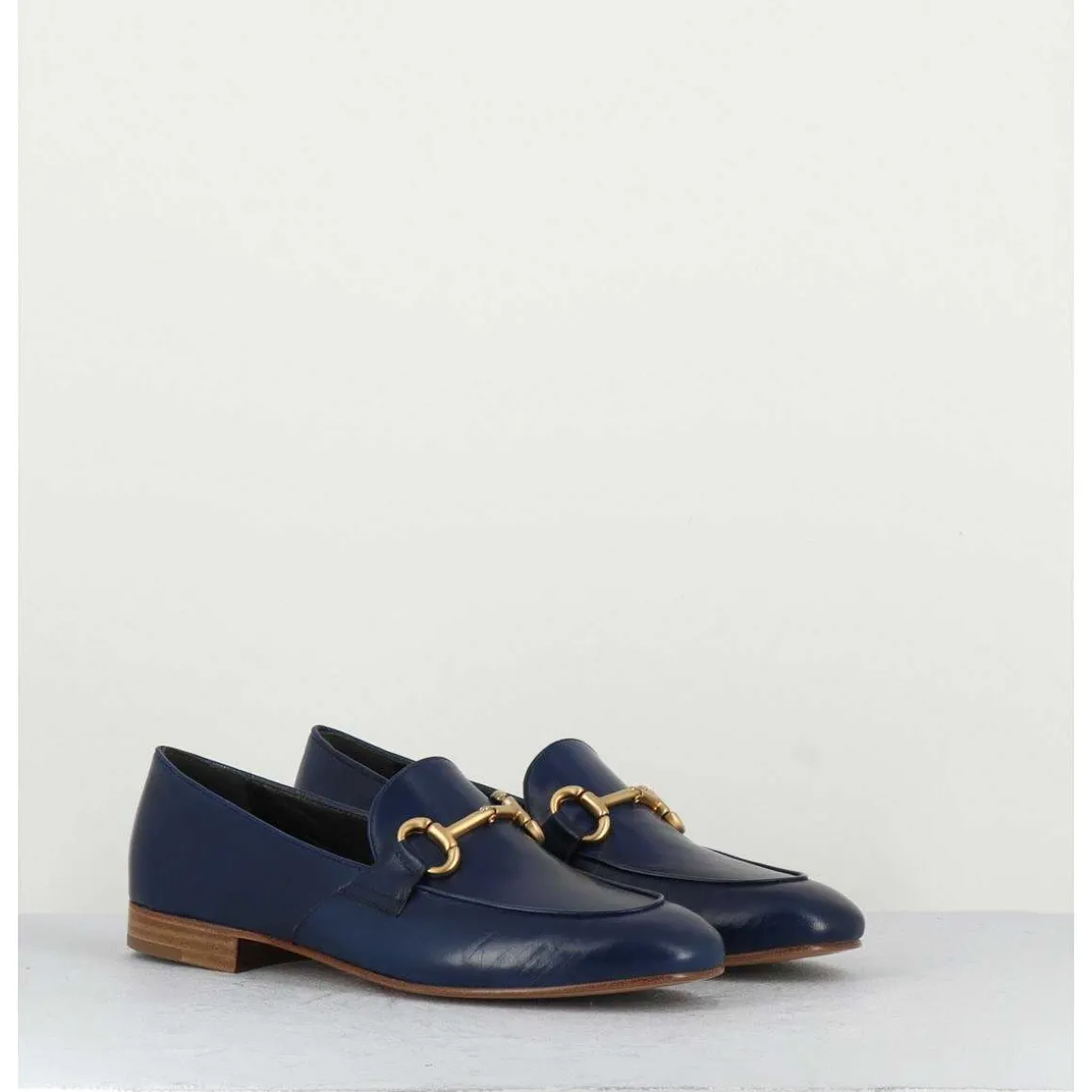 Mocassins Plats En Cuir Souple Bleu Marine & Mors Dore - N125 Marine