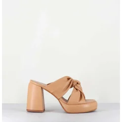 Mules A Plateforme En Cuir Souple Beige - Auri Cloe Biscotto