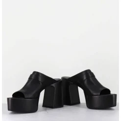 Mules A Plateforme Pointu En Cuir Noir - M6415 Vanity Nero