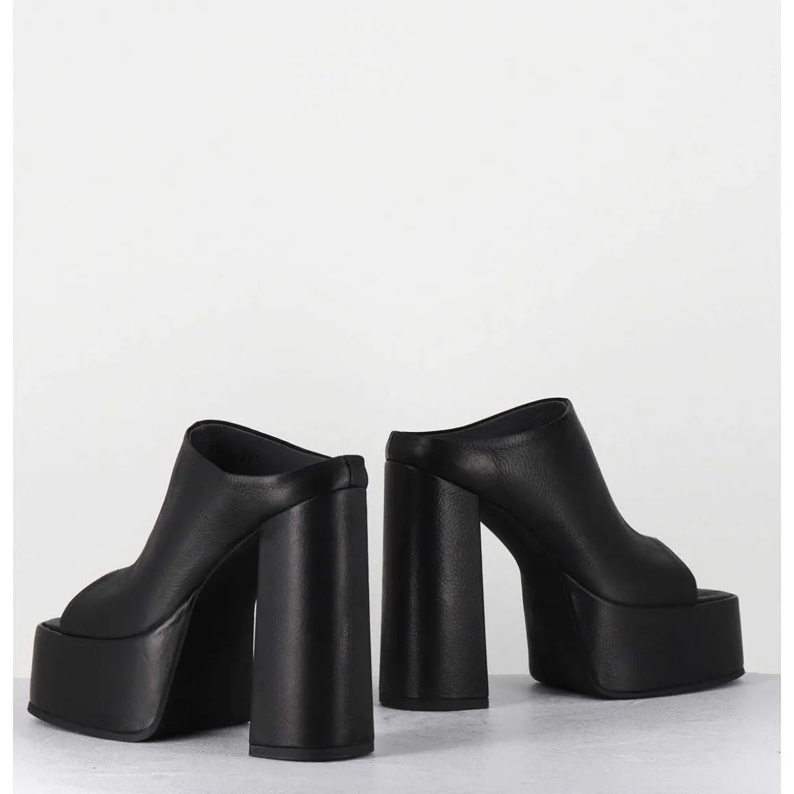 Mules A Plateforme Talon Haut En Cuir Gras Noir - 3765 Gas Nero