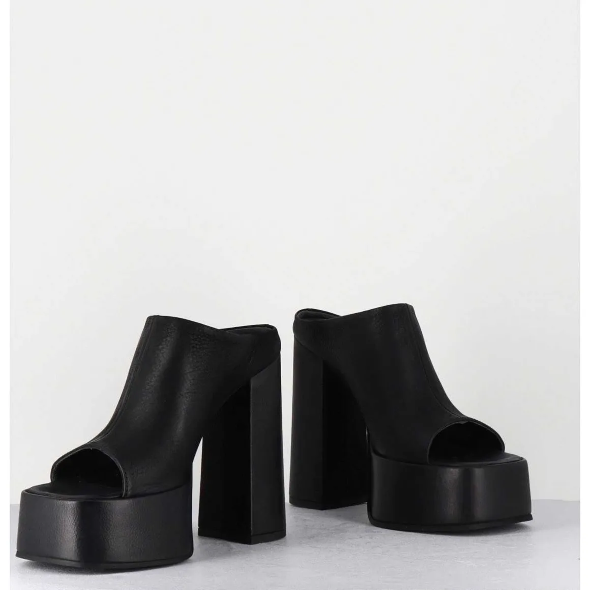 Mules A Plateforme Talon Haut En Cuir Gras Noir - 3765 Gas Nero