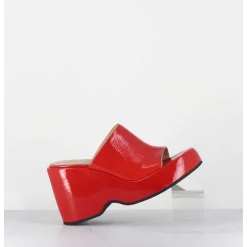 Mules Compensees 90S En Cuir Vernis Rouge - Masa1 Cindy Rosso