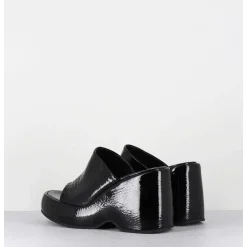 Mules Compensees 90S En Cuir Vernis Noir - Masa2 Cindy Nero