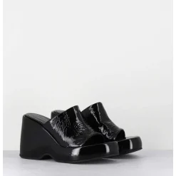 Mules Compensees 90S En Cuir Vernis Noir - Masa2 Cindy Nero