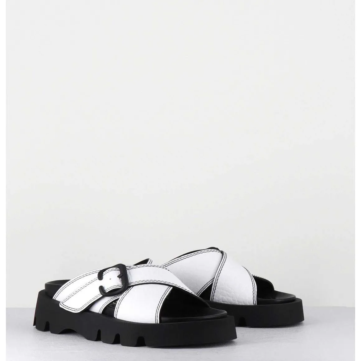 Mules En Cuir Blanc Semelle Crantee - Lacey White Sandals