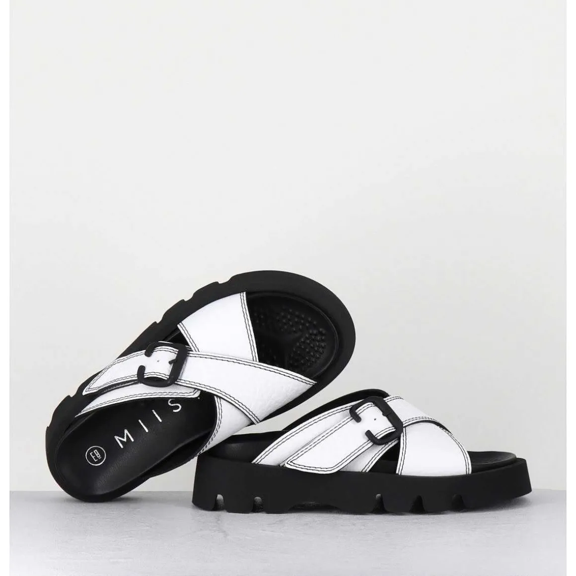 Mules En Cuir Blanc Semelle Crantee - Lacey White Sandals