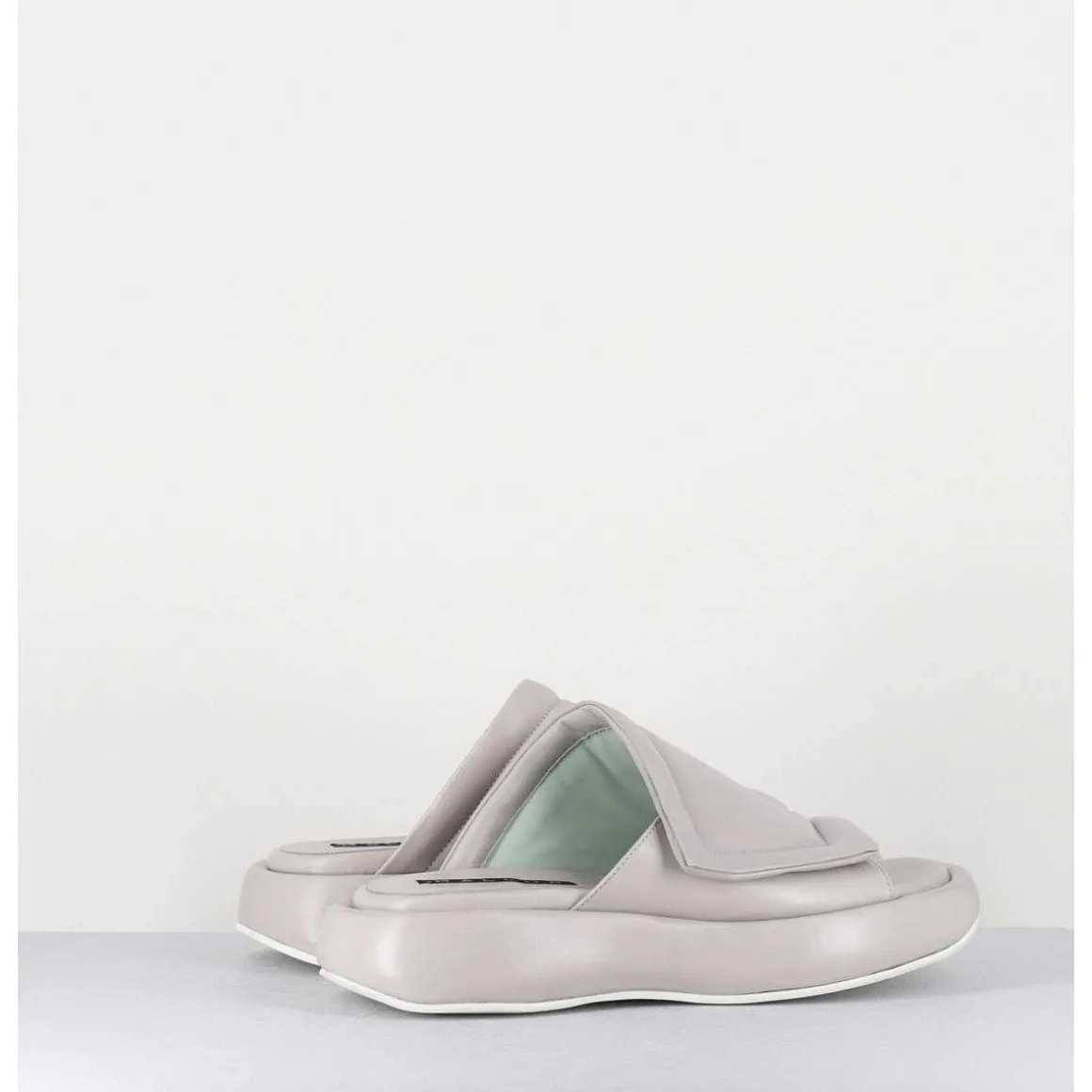 Mules Minimalistes Semelle Epaisse En Cuir Souple Gris - M23E Rombo Grey