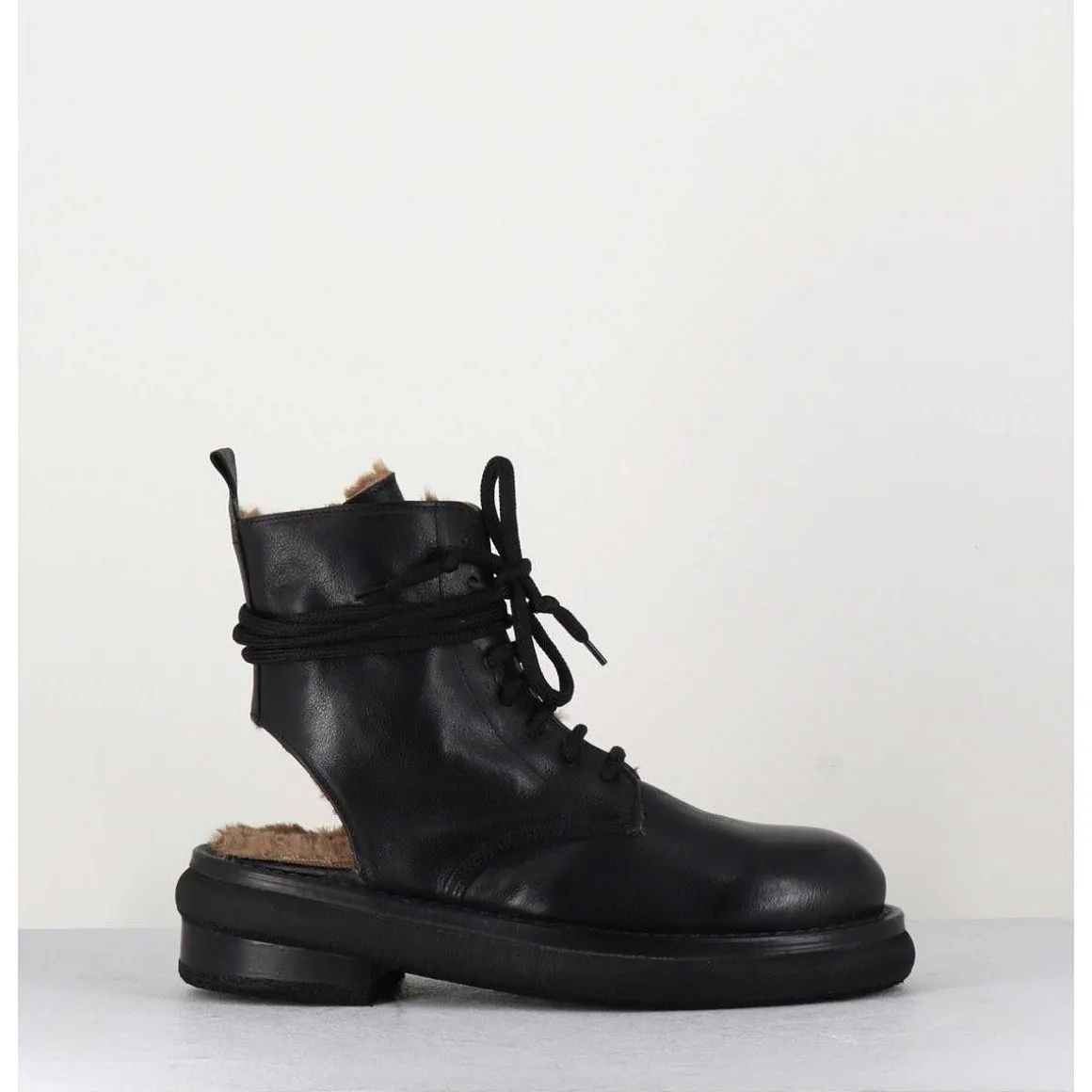 Rangers Fourrees En Cuir Noir - Hug12 Nero