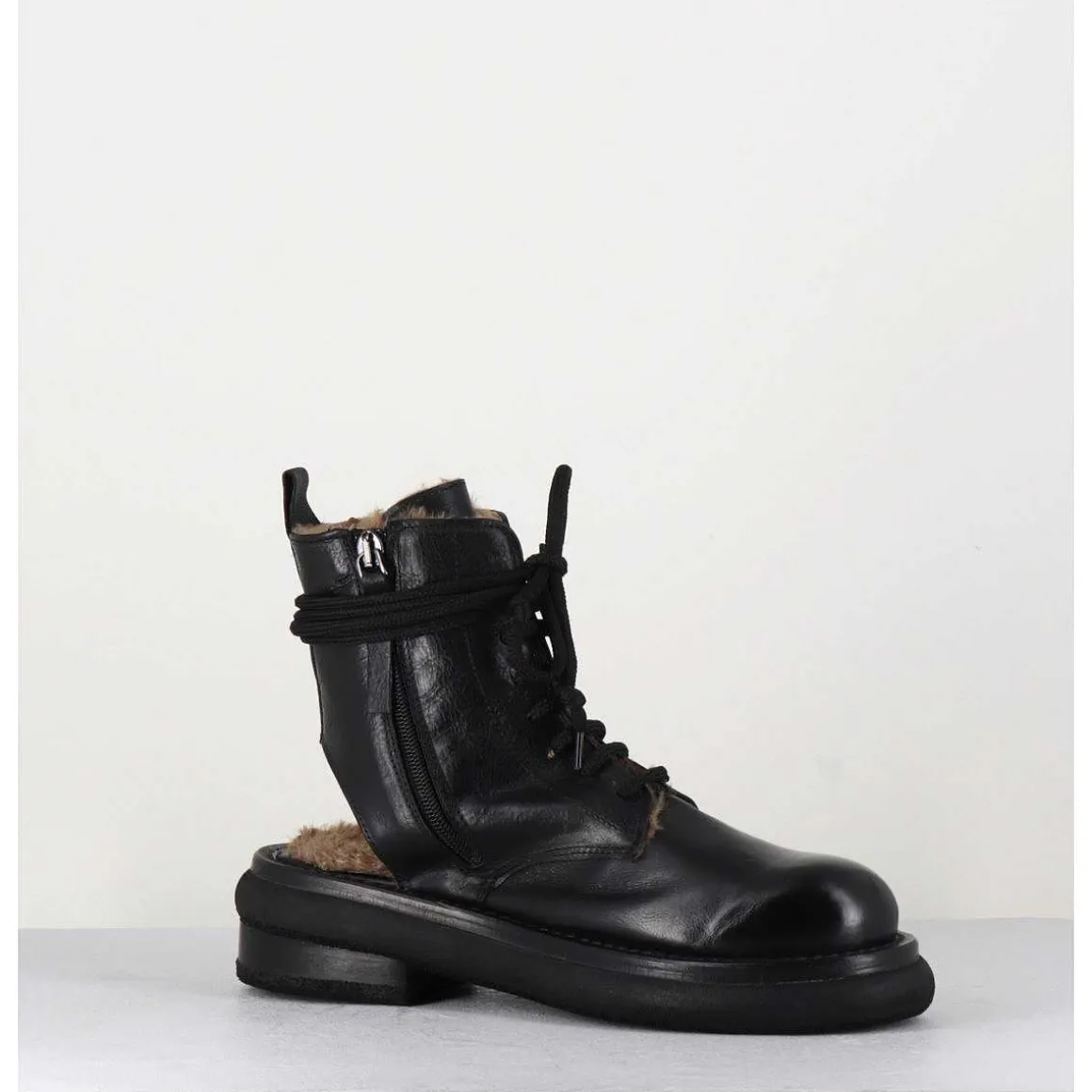 Rangers Fourrees En Cuir Noir - Hug12 Nero