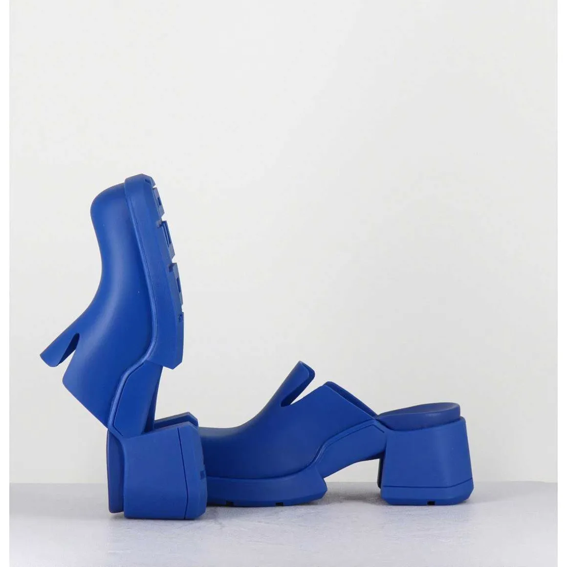 90S Blue Rubber Clogs - Blissa Blue Mules