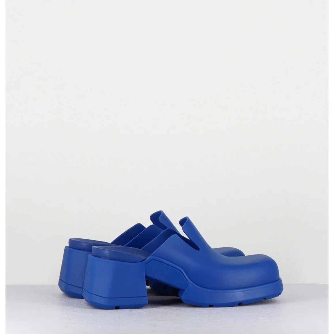 90S Blue Rubber Clogs - Blissa Blue Mules
