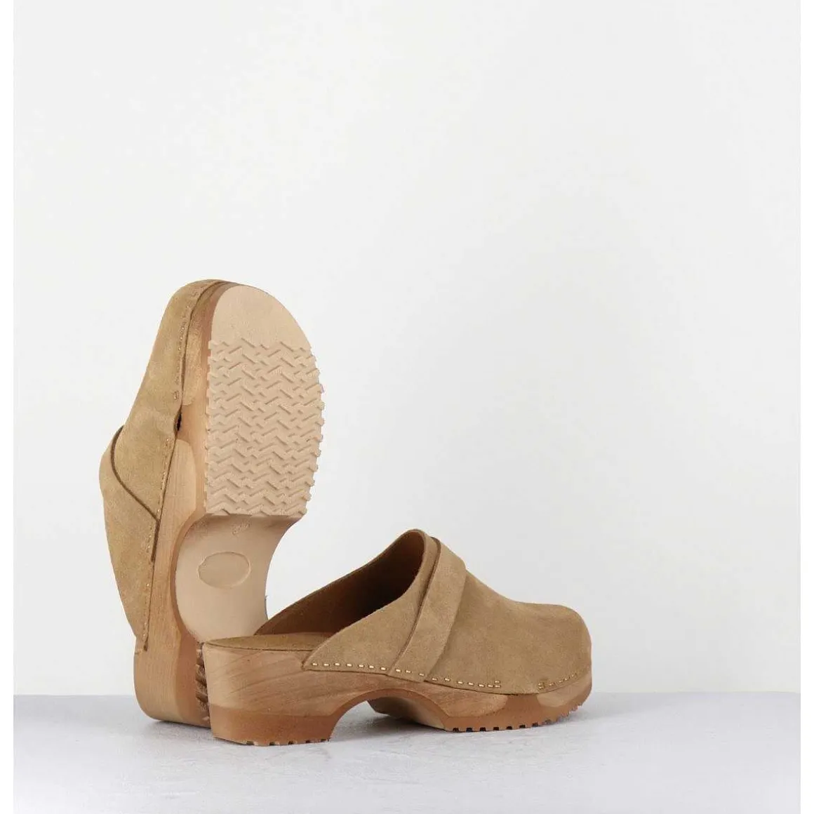Sabots Flexibles En Daim Camel - Complice Daim Tan