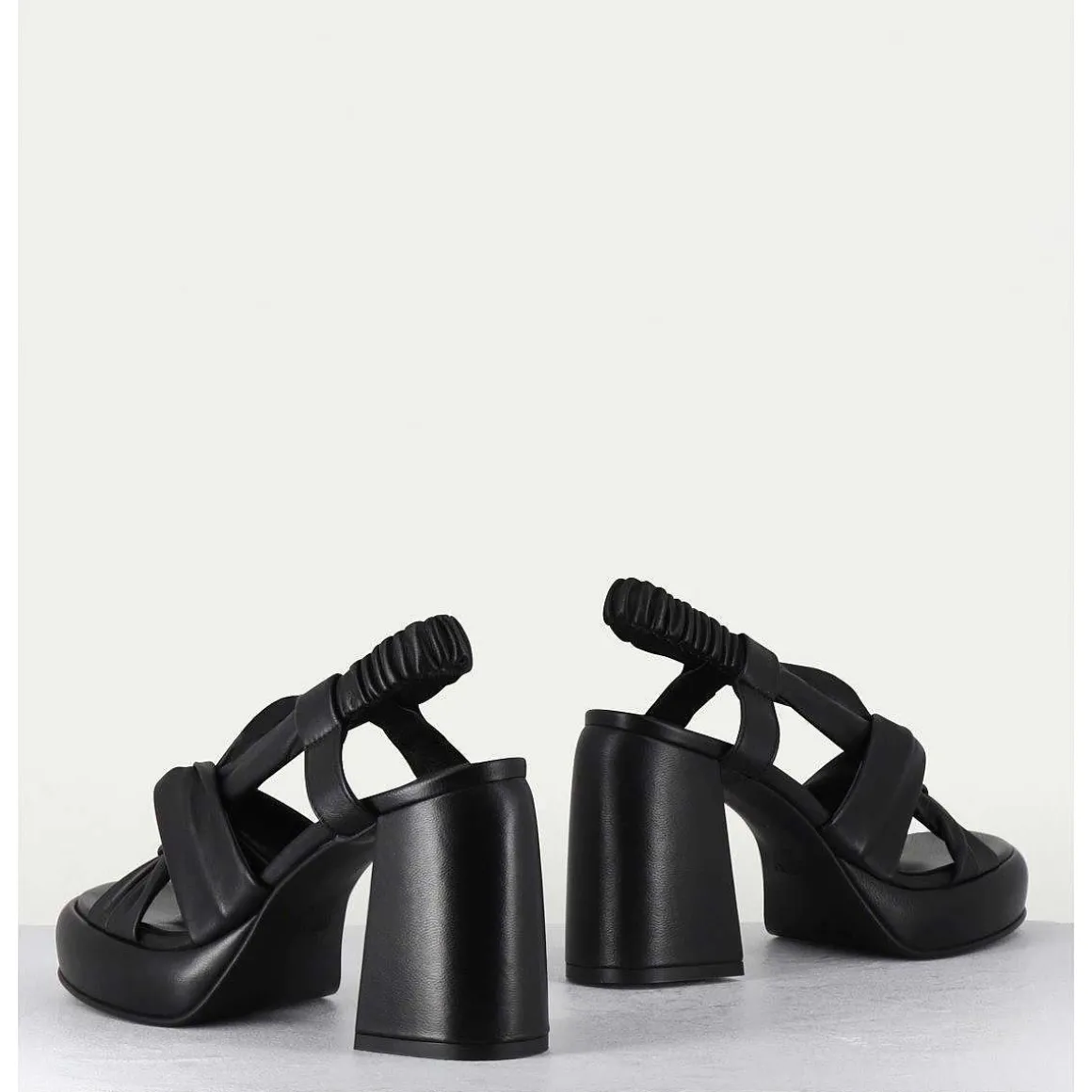 Sandales A Plateforme En Cuire Souple Noir - Aura Cloe Nero