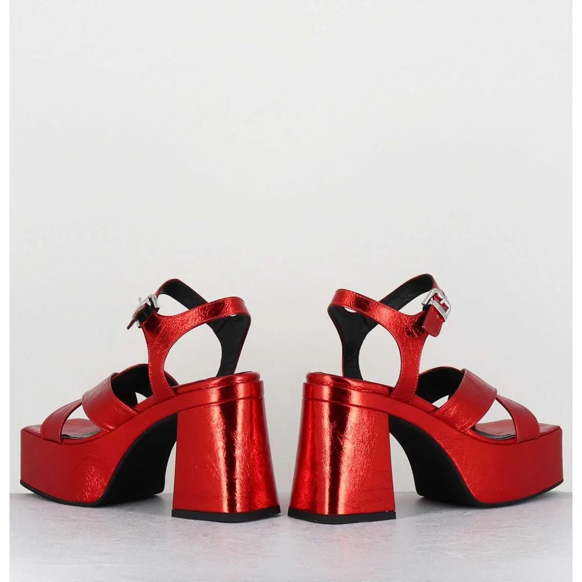 Sandales A Plateforme En Cuir Metallise Froisse Rouge - Ameri Rosso