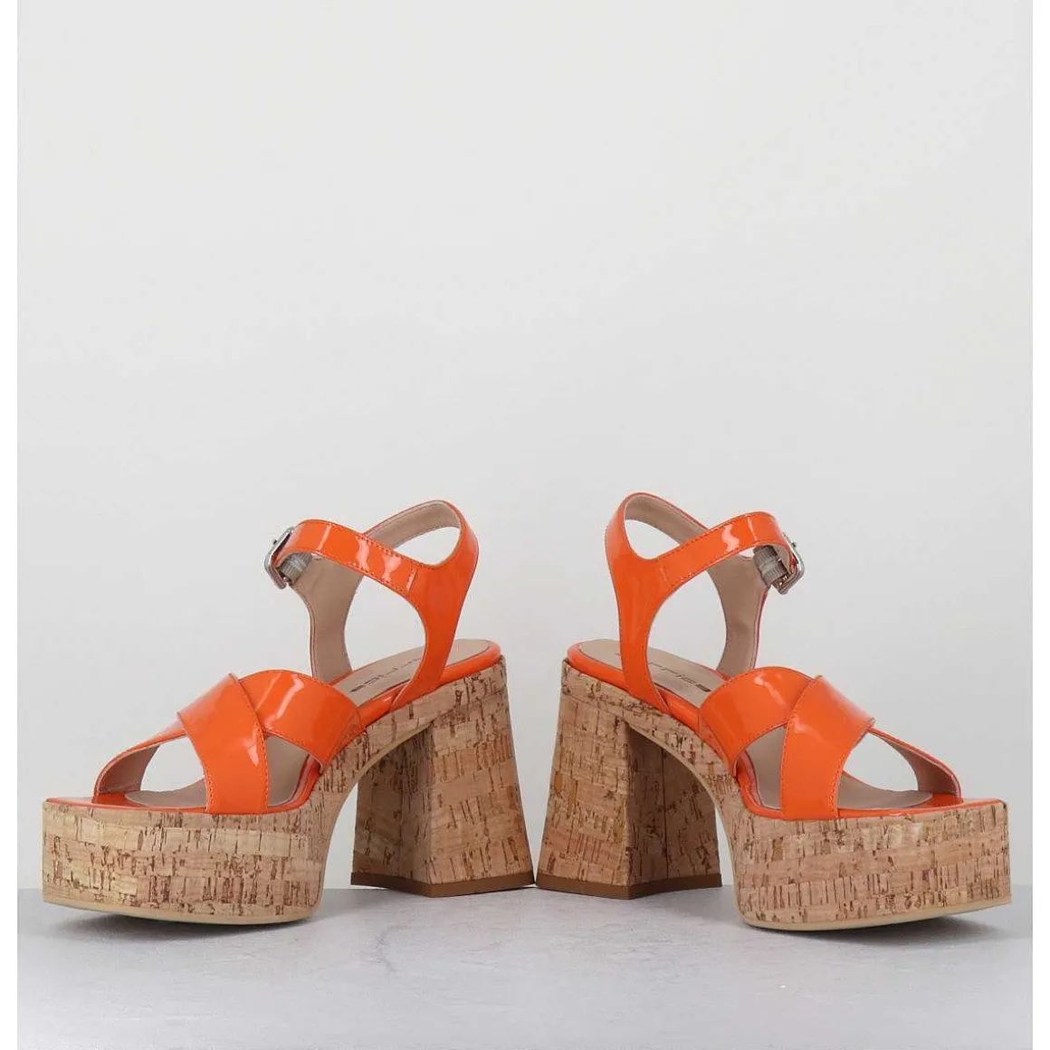 Sandales A Plateforme En Liege Vernis Orange - Amera Albicola