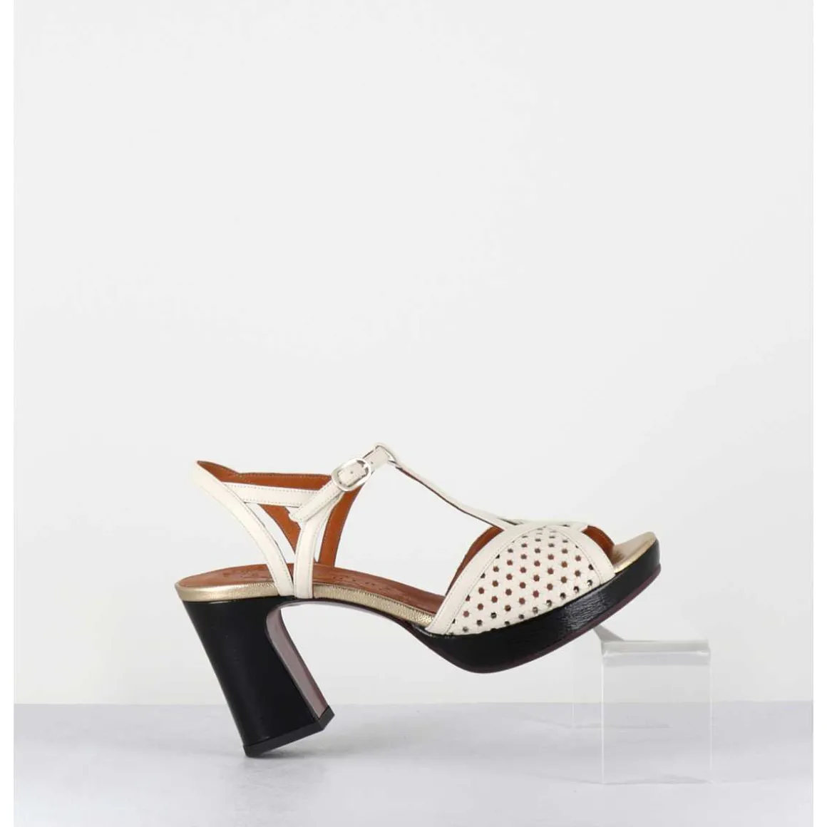 Sandales A Talon En Cuir Ajoure Creme & Vernis Noir- - Kegy Softy Leche